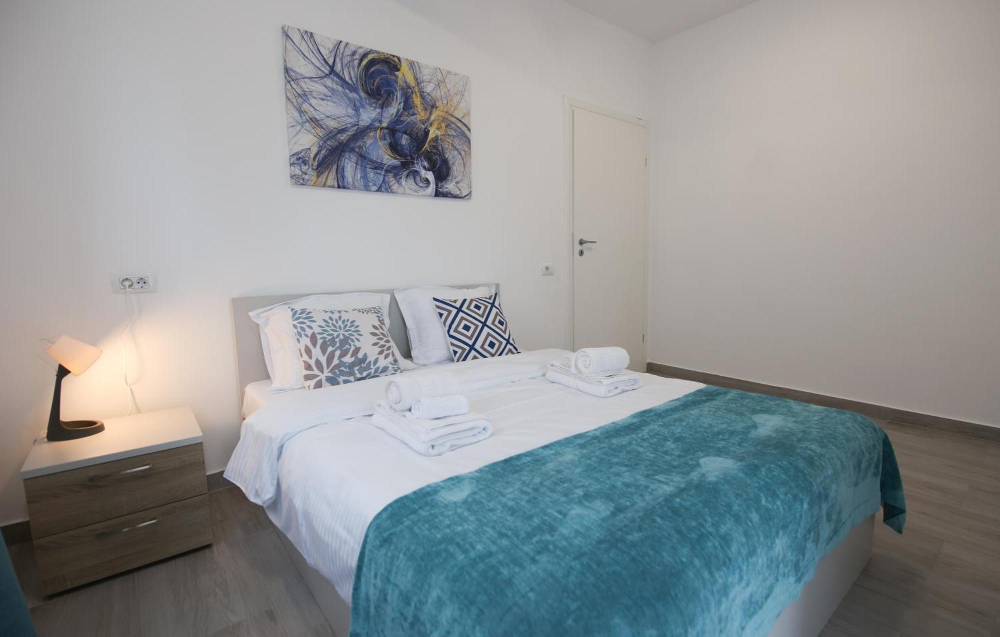 Vitan Central Oasis ---Free Secured Private Parking---Self Check-In-- Бухарест Экстерьер фото